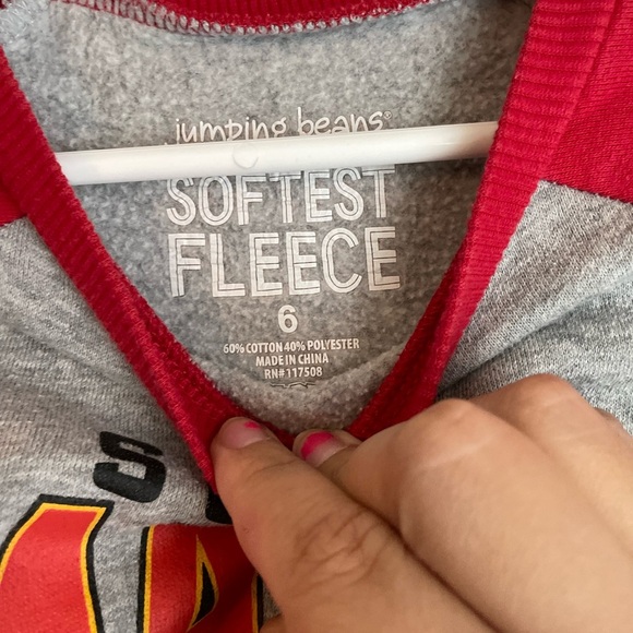 Jumping Beans Softest Fleece Red and Gray Super Mario Sweatshirt size 6 - Picture 3 of 4